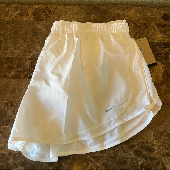 Nike Women's Tempo Dri-FIT Running Shirts W/inside Panties Size 2X - NWT - Picture 5 of 11